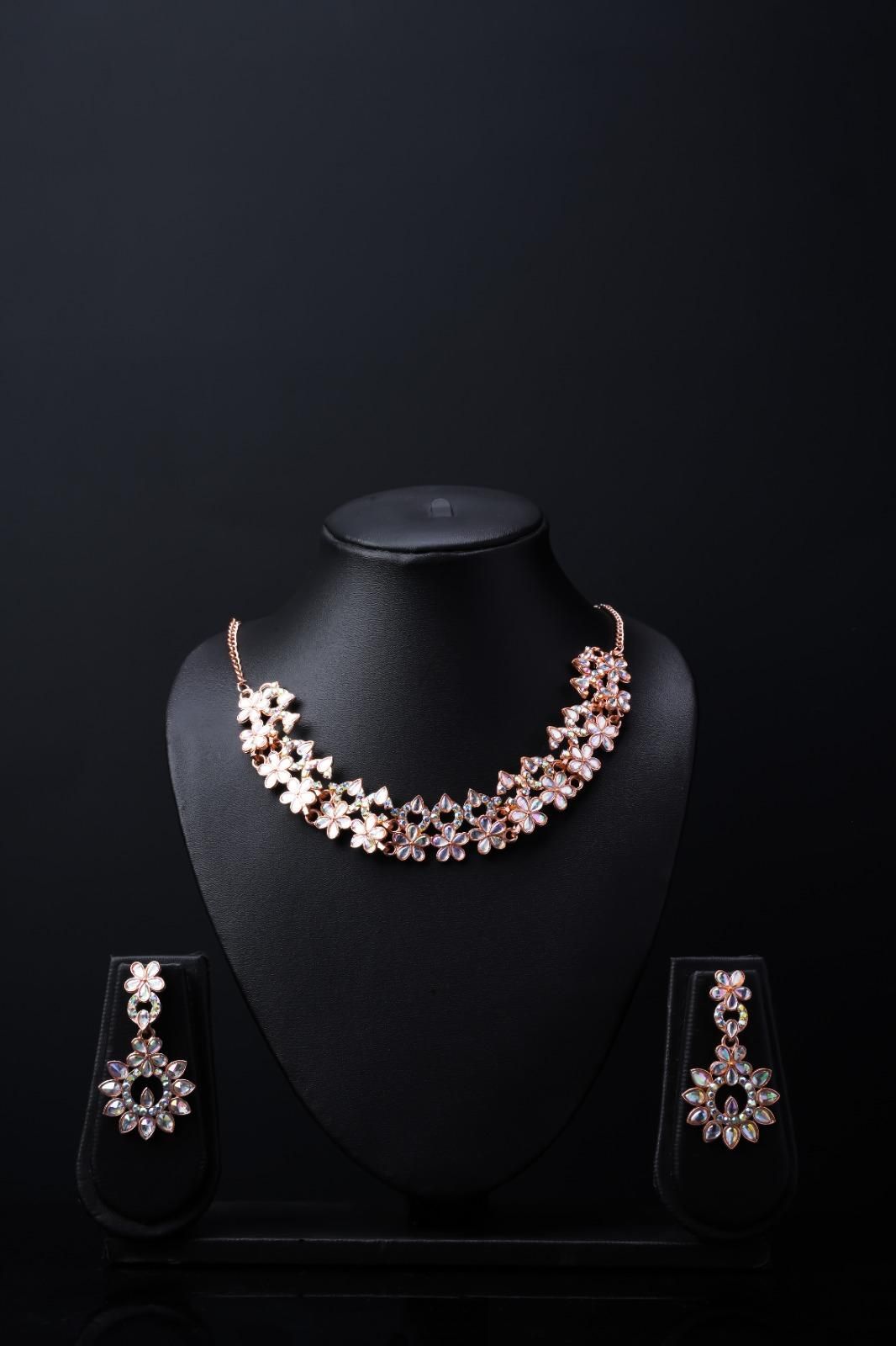 GlimmerGems Austrian Diamond Jewellry Set: Elegant Gold Trio